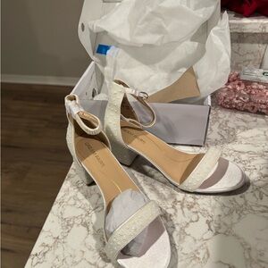 Dream Pairs Ivory Block Heel Sandals